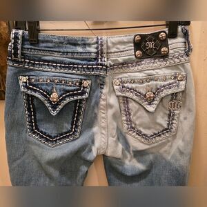 Miss Me Cropped Capri 28...